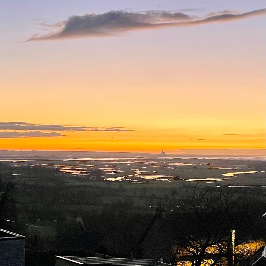 La Butte - Maison De Vacances Avranches Avec Vue Sur Le Mont Saint Michel Le Val-Saint-Père Zewnętrze zdjęcie